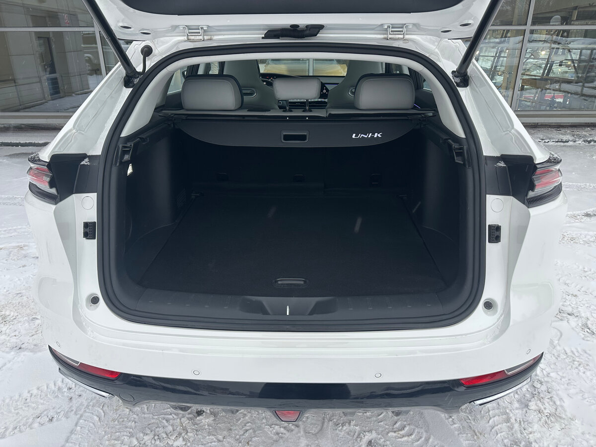 Changan UNI-K iDD, 2023 Фото №9