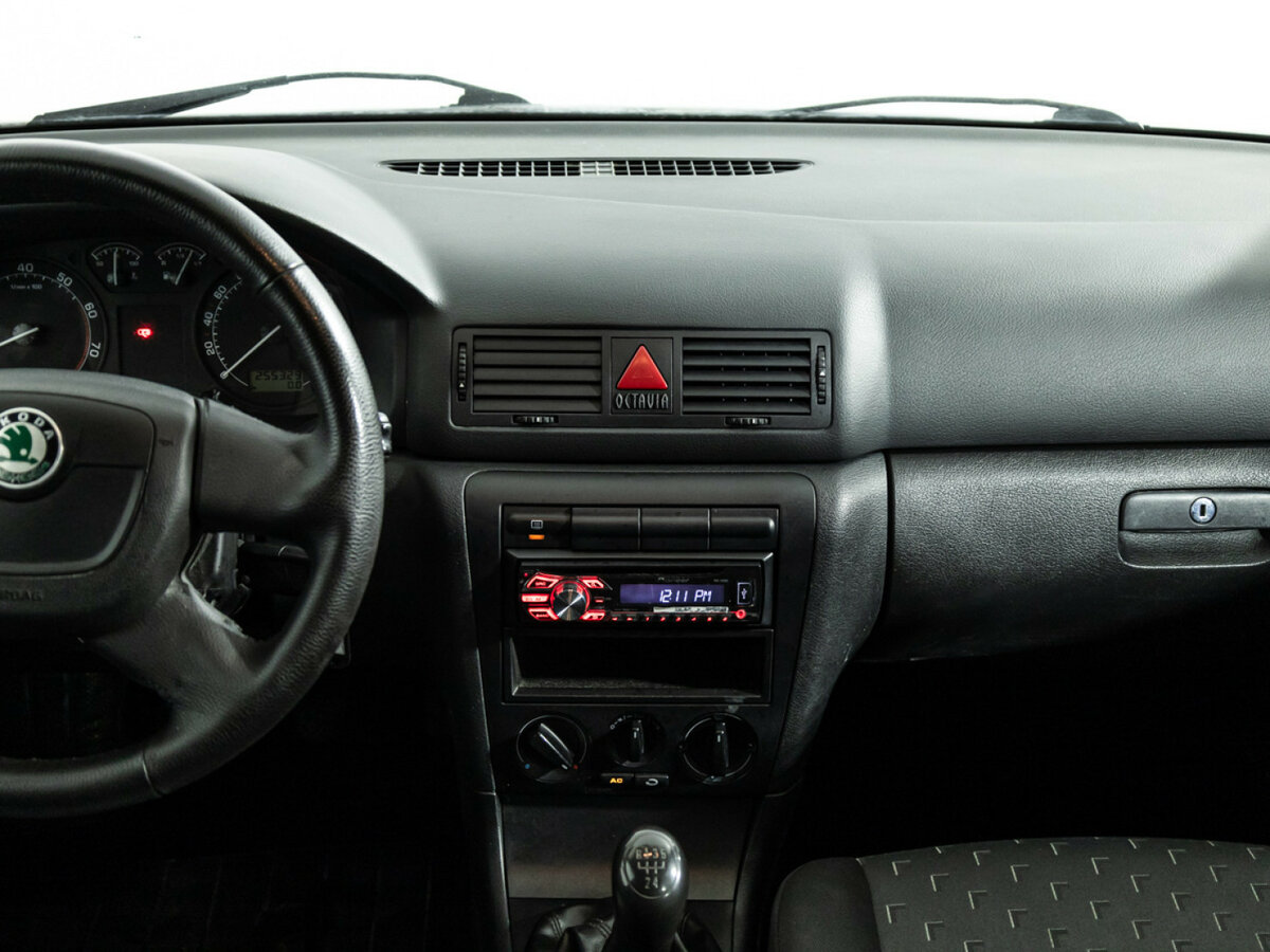 Skoda Octavia I (A4) Рестайлинг, 2010 Фото №14