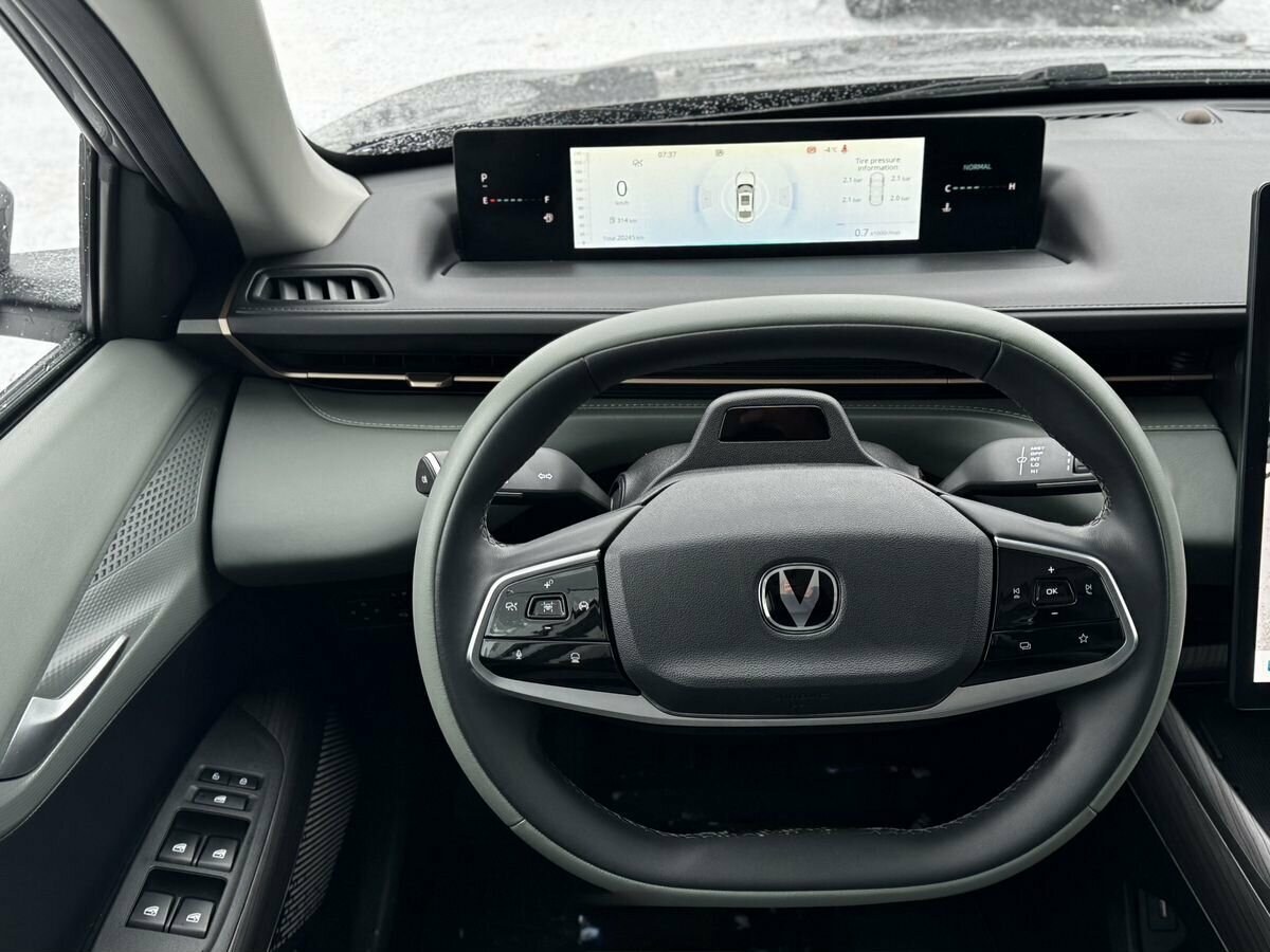 Changan Lamore, 2023 Фото №20