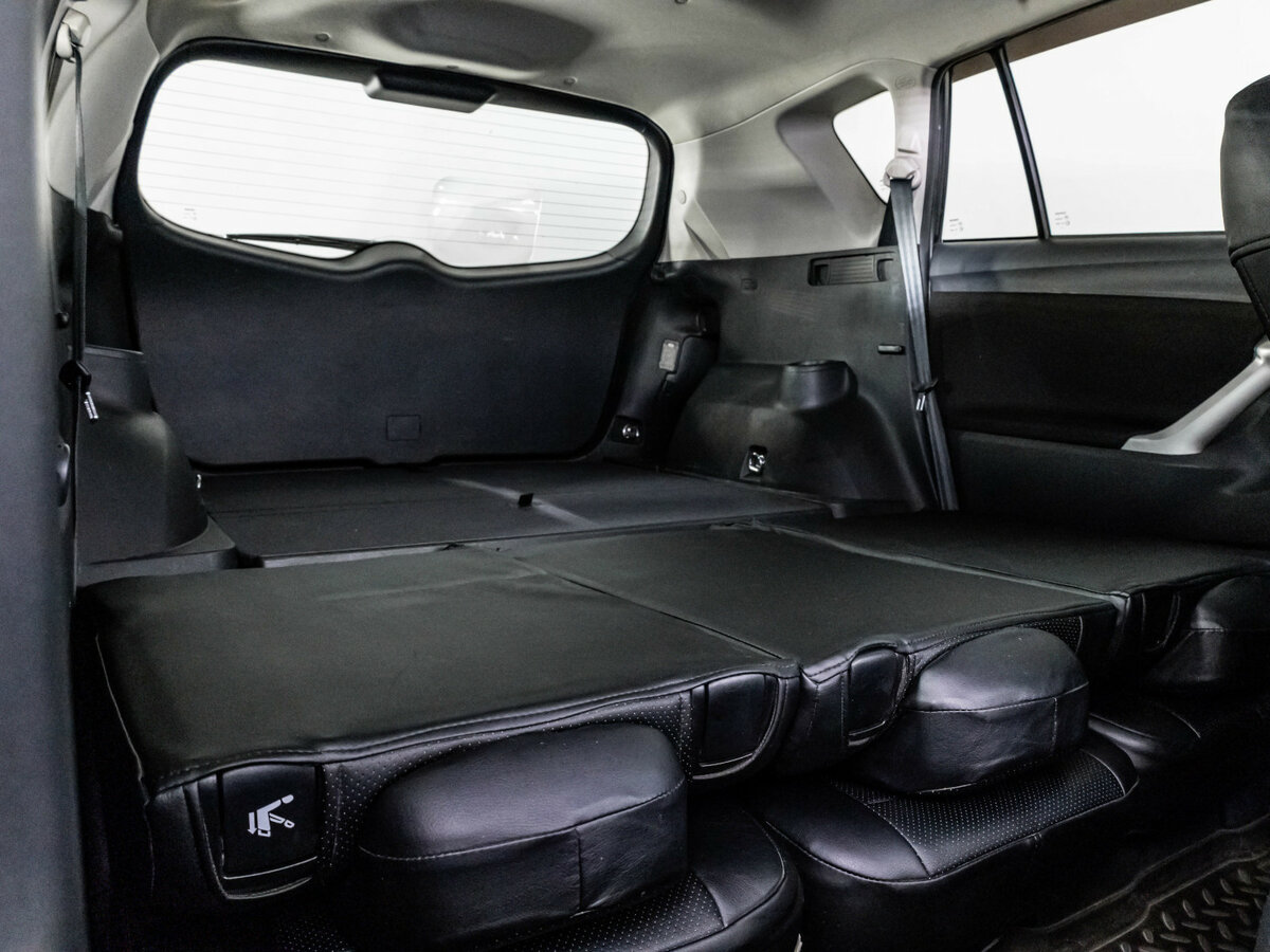 Toyota Verso I, 2011 Фото №16