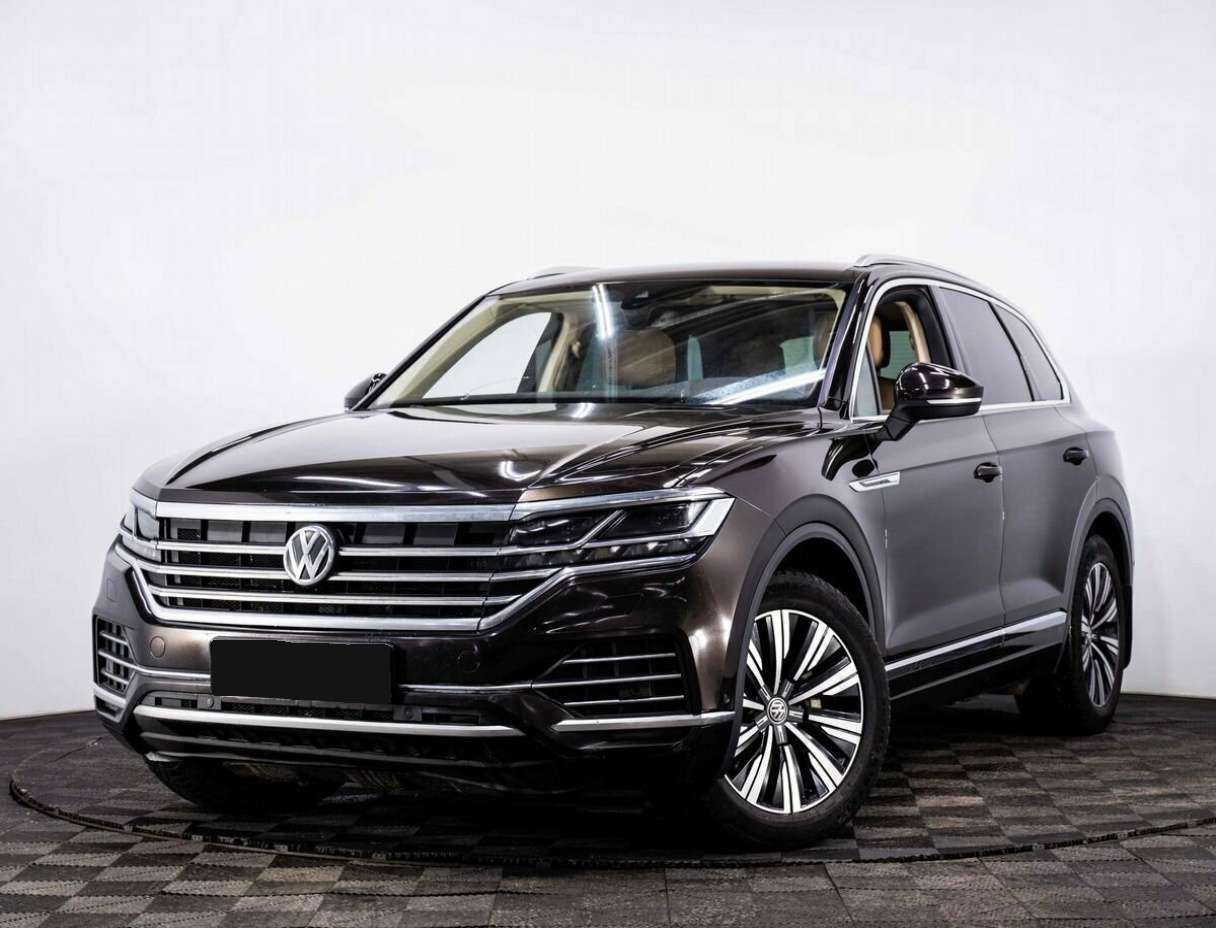 Volkswagen Touareg, 2018 - 235 000 км. | Фото №1