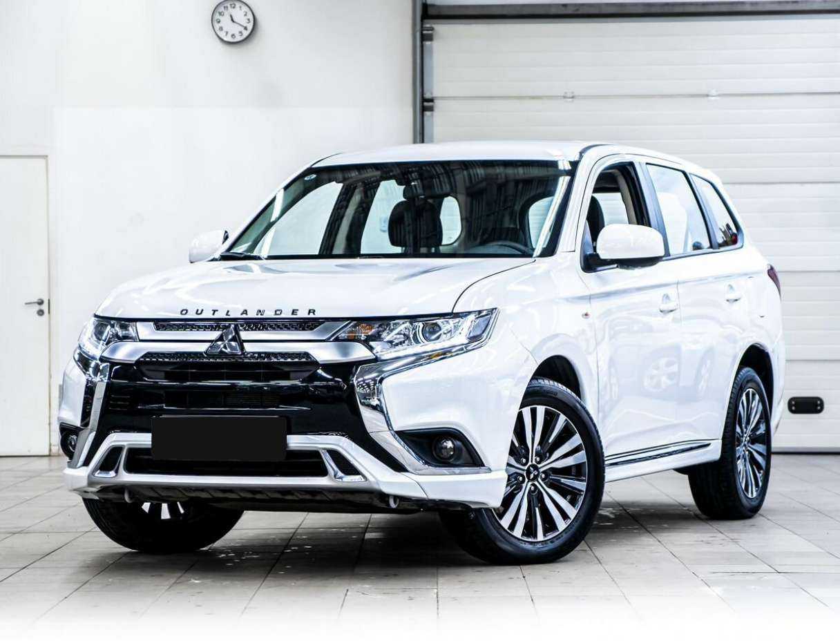 Mitsubishi Outlander, 2022 - 99 км. | Фото №1