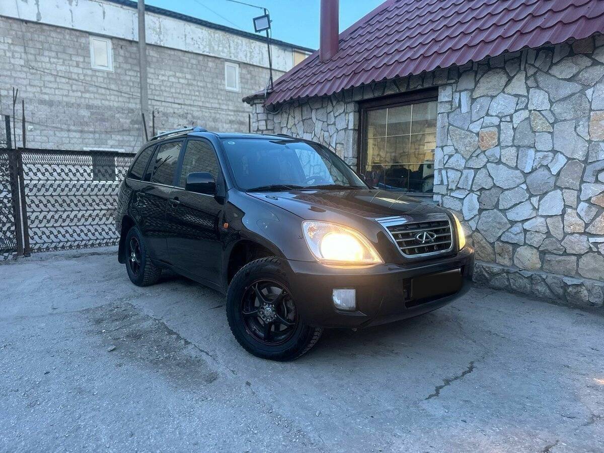 Chery Tiggo (T11), 2012 - 195 000 км. | Фото №1