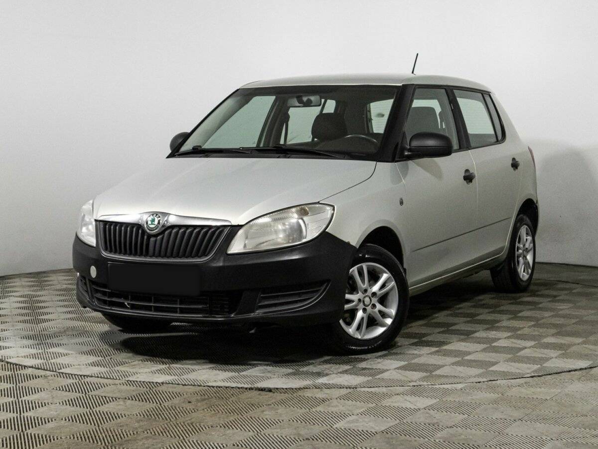 Skoda Fabia, 2011 - 215 845 км. | Фото №1